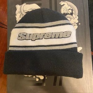 Supreme x New Era skully